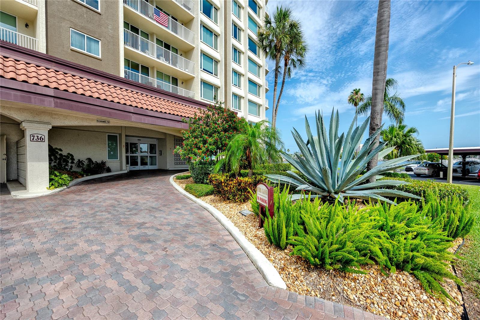 736 ISLAND WAY CONDO - Residential