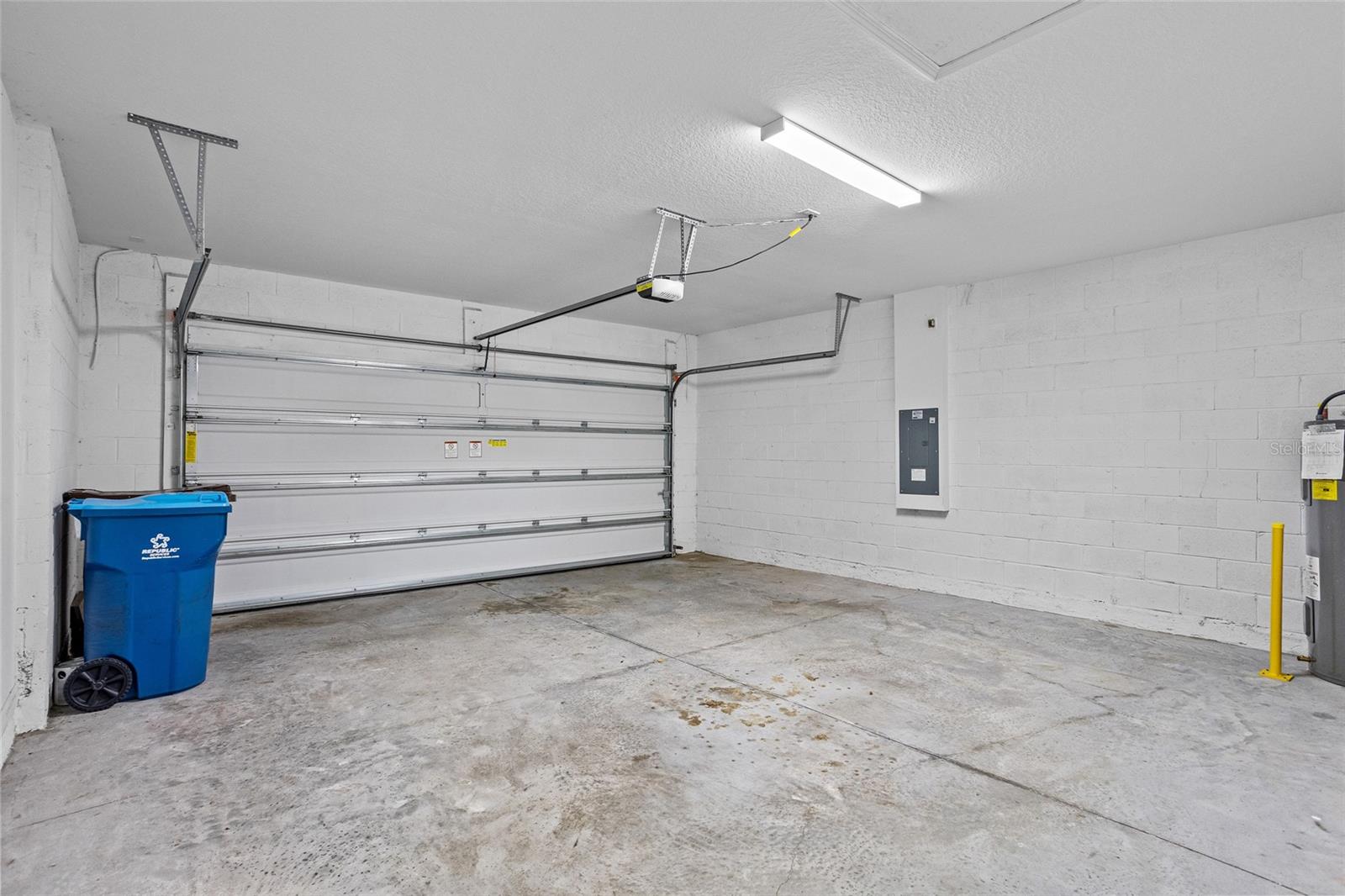 HAMMOCK RESERVE PHASE 1 PB 183 PGS 26-38 LOT 85 - Residential Lease