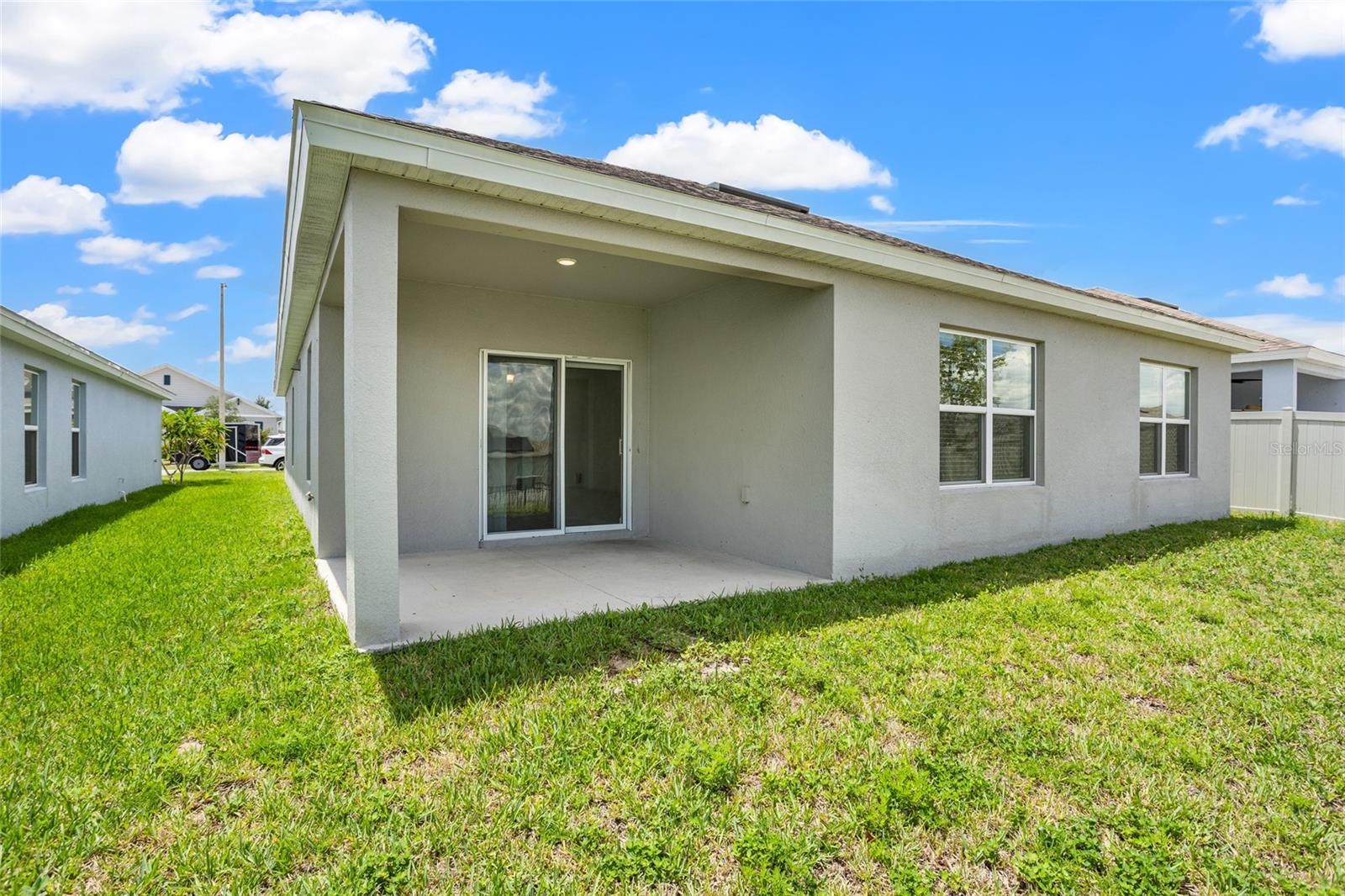 HAMMOCK RESERVE PHASE 1 PB 183 PGS 26-38 LOT 85 - Residential Lease