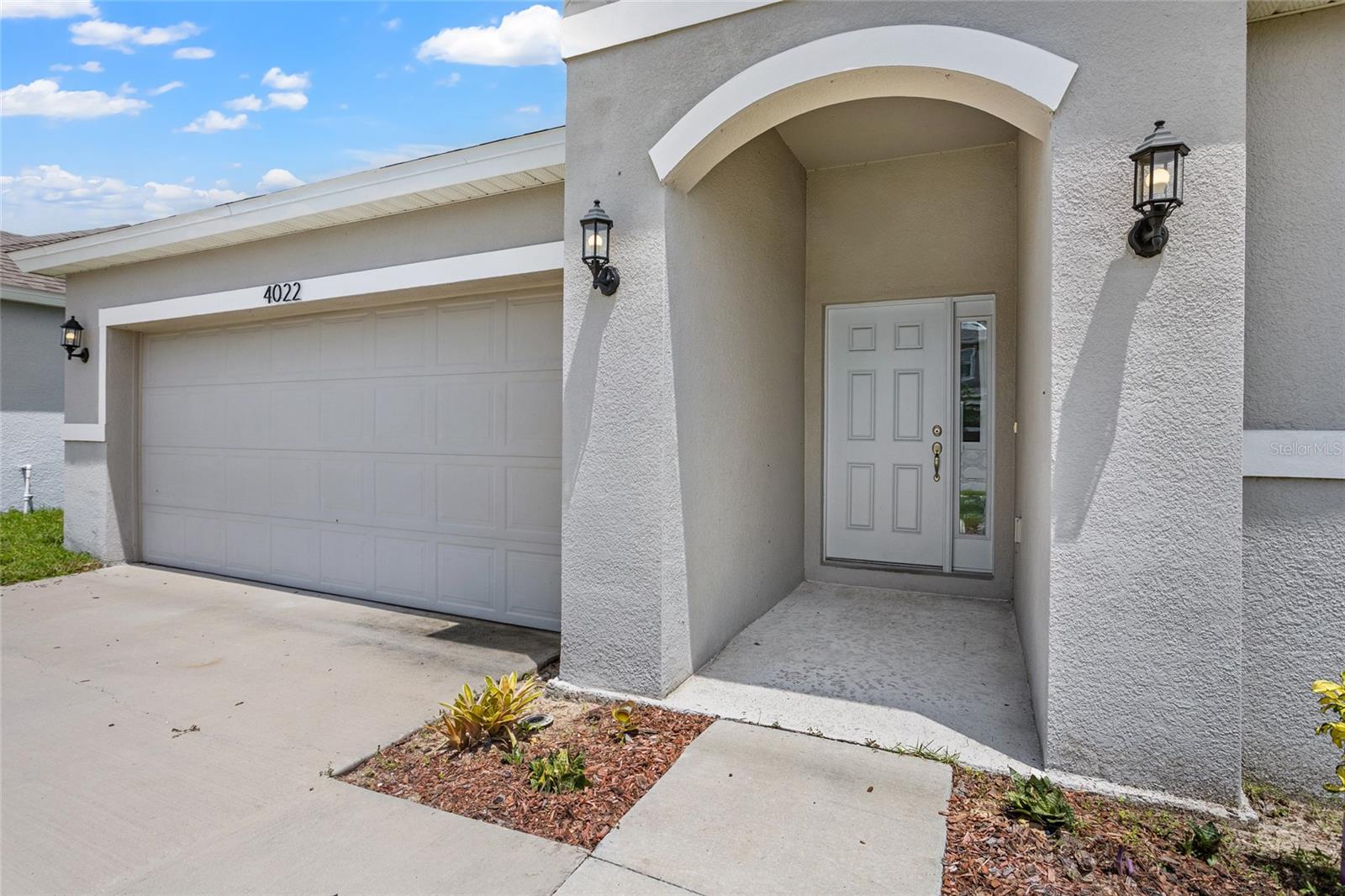HAMMOCK RESERVE PHASE 1 PB 183 PGS 26-38 LOT 85 - Residential Lease