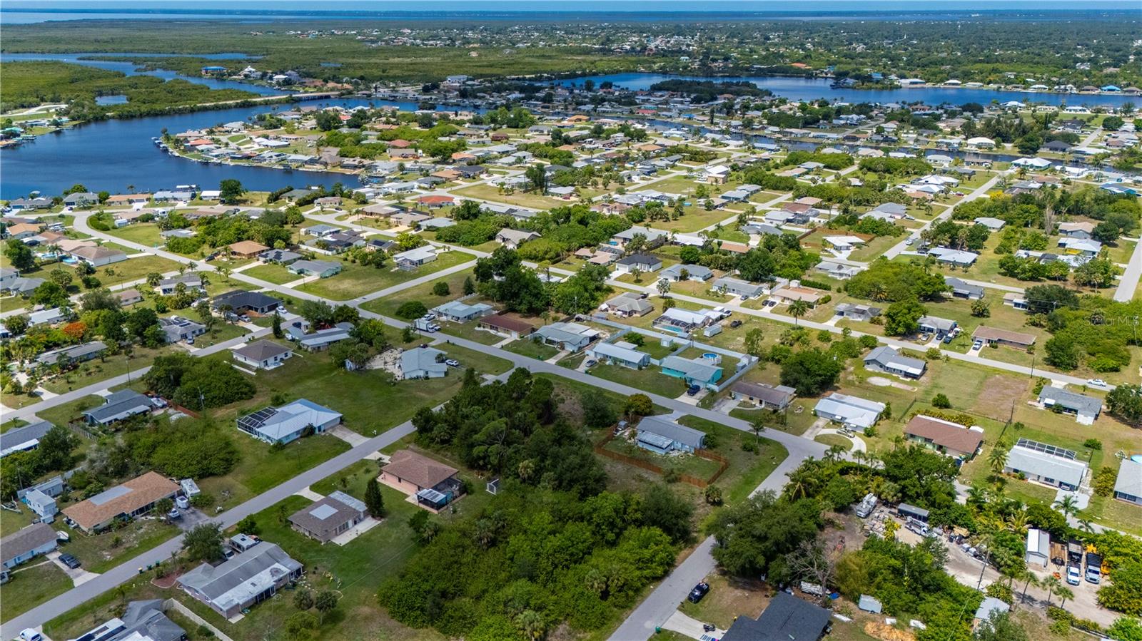 PORT CHARLOTTE SEC 005 - Land