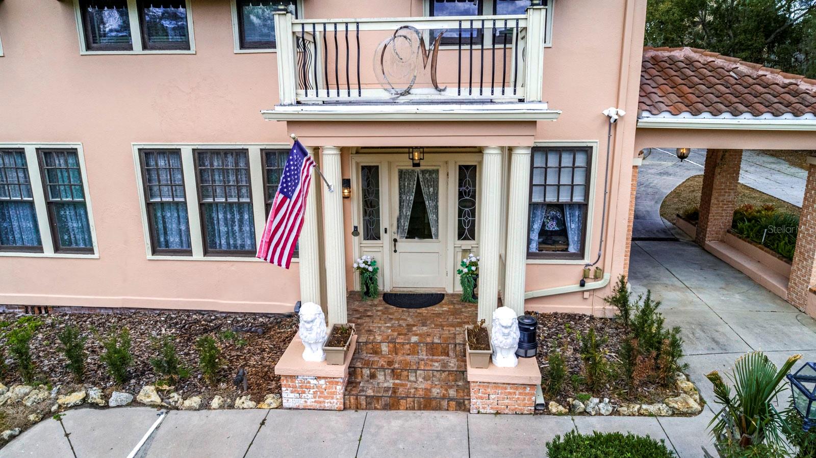 MOUNT DORA TREMAINS - Residential