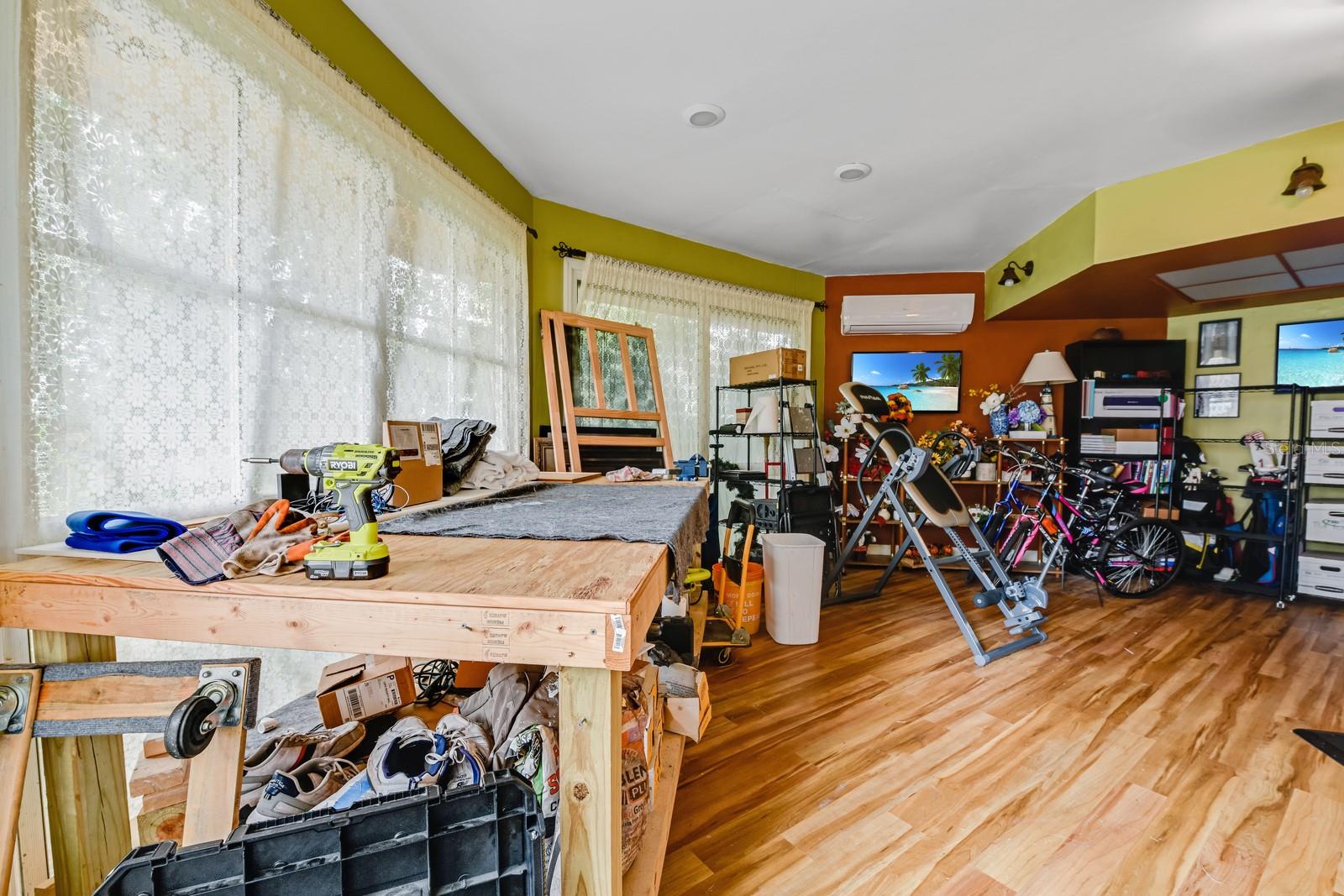 MOUNT DORA TREMAINS - Residential