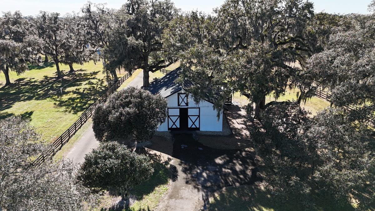 ACREAGE NON SUBDIVISION - Residential