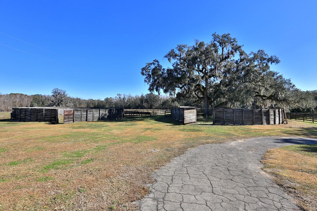 ACREAGE NON SUBDIVISION - Residential