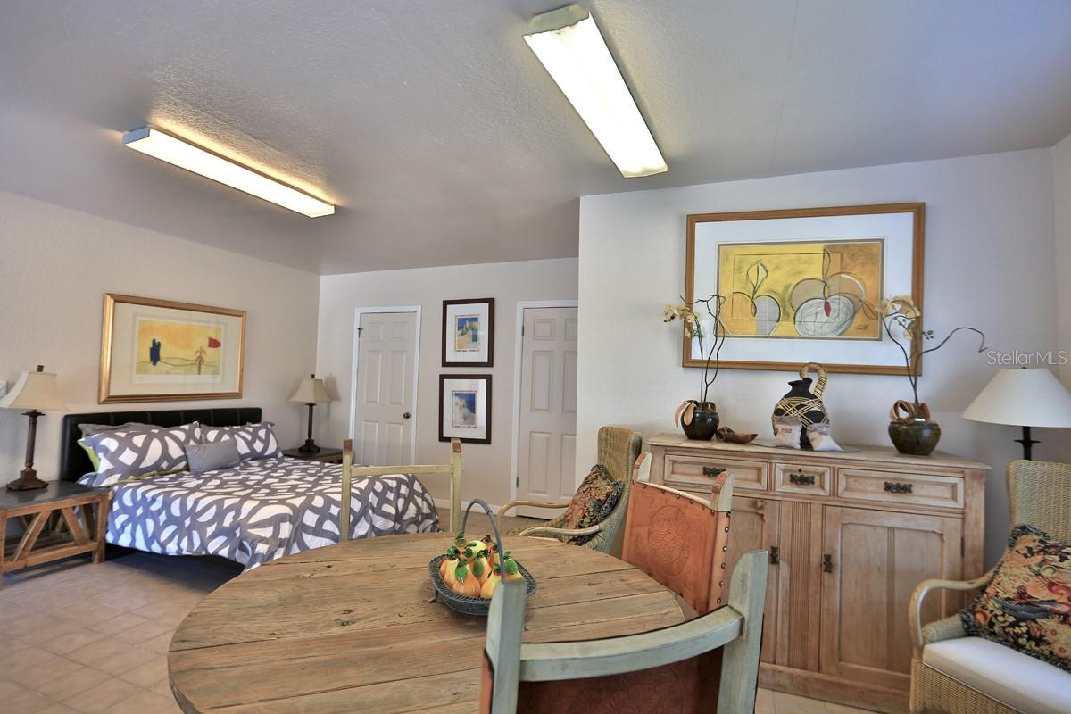 ACREAGE NON SUBDIVISION - Residential
