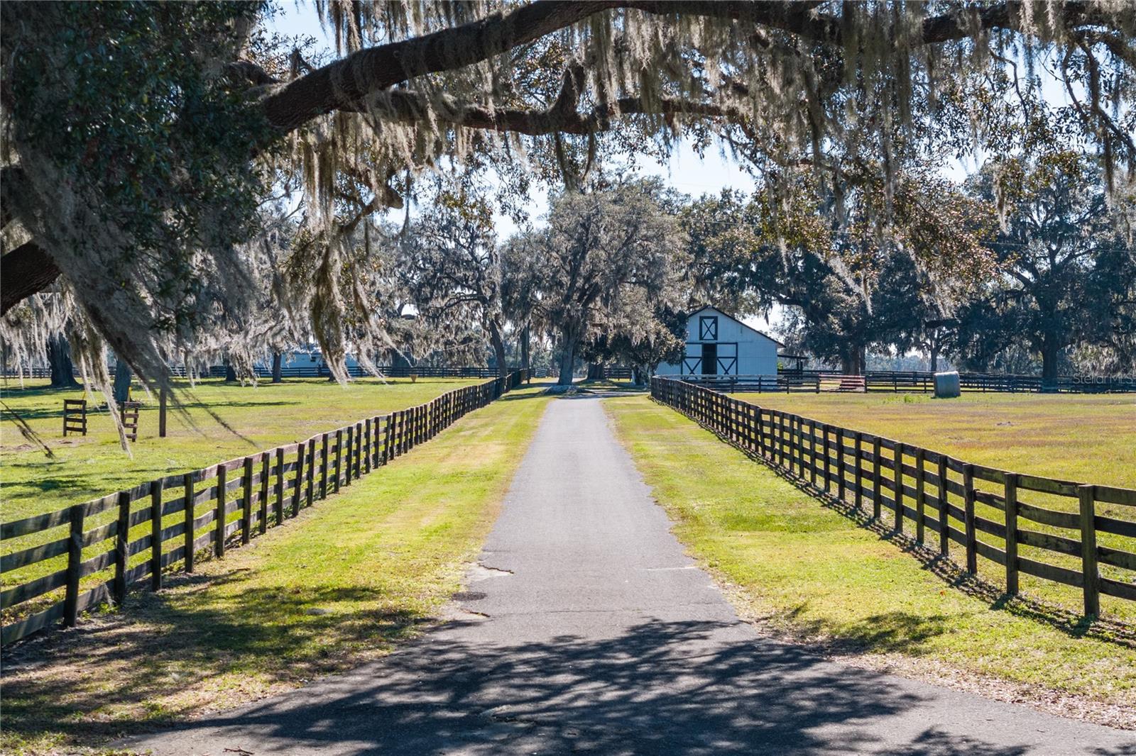 ACREAGE NON SUBDIVISION - Residential