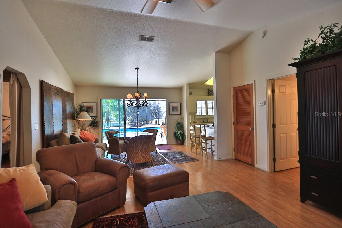 ACREAGE NON SUBDIVISION - Residential
