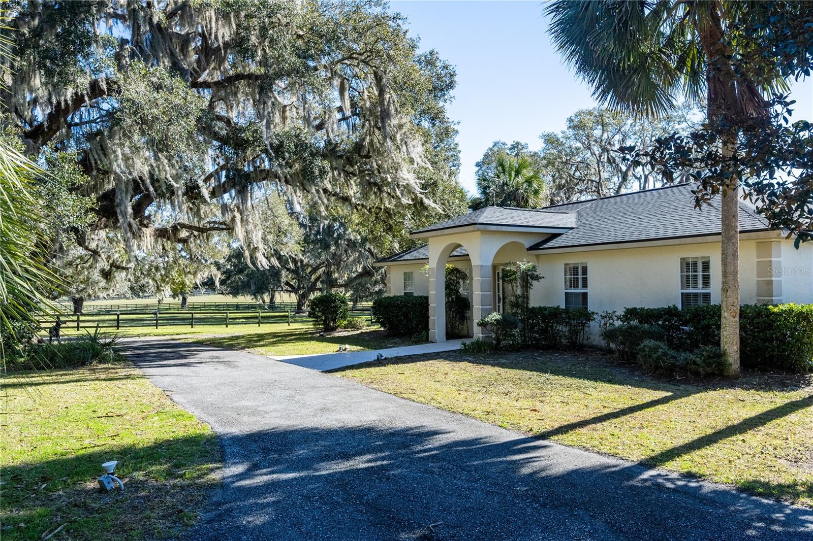 ACREAGE NON SUBDIVISION - Residential