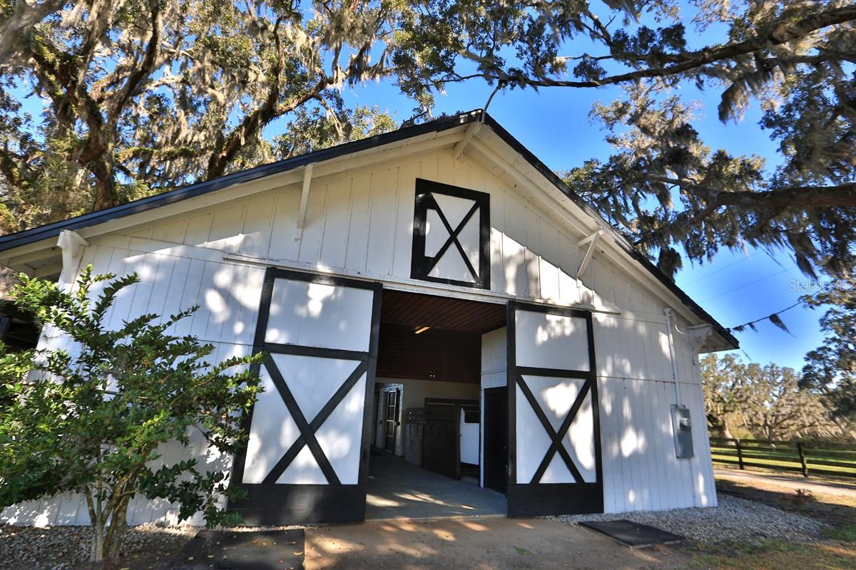 ACREAGE NON SUBDIVISION - Residential