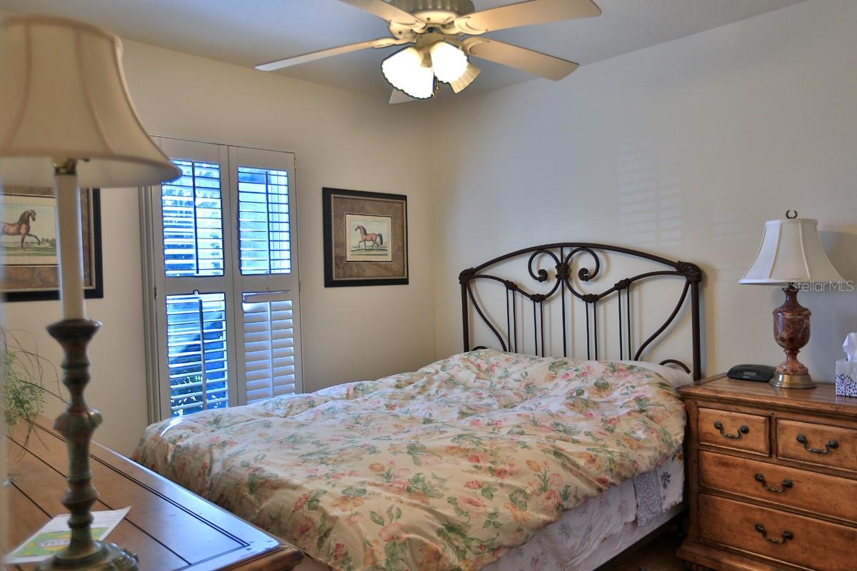ACREAGE NON SUBDIVISION - Residential