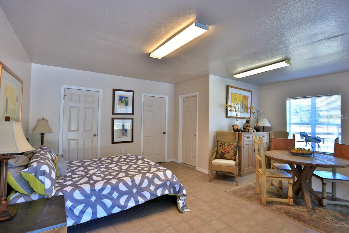 ACREAGE NON SUBDIVISION - Residential