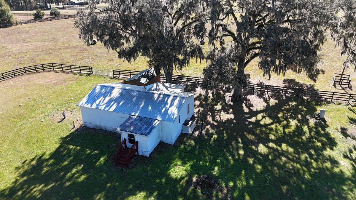 ACREAGE NON SUBDIVISION - Residential