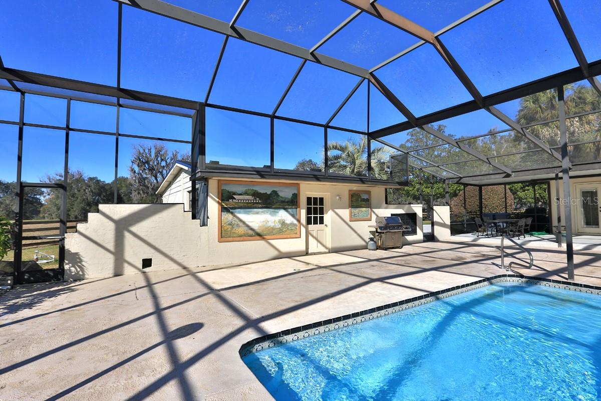 ACREAGE NON SUBDIVISION - Residential