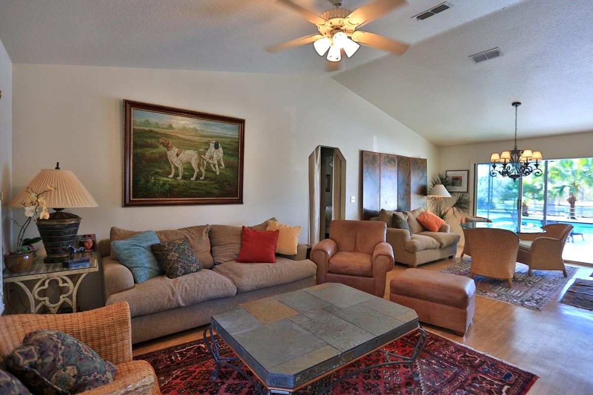 ACREAGE NON SUBDIVISION - Residential