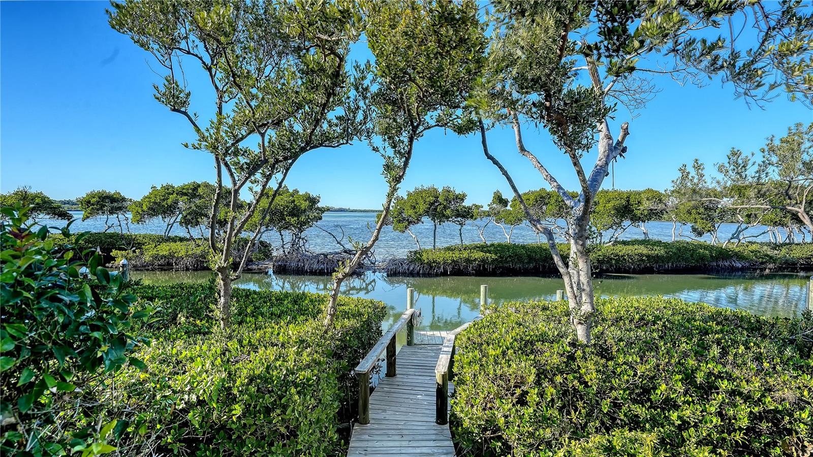QUEENS HARBOUR - Residential