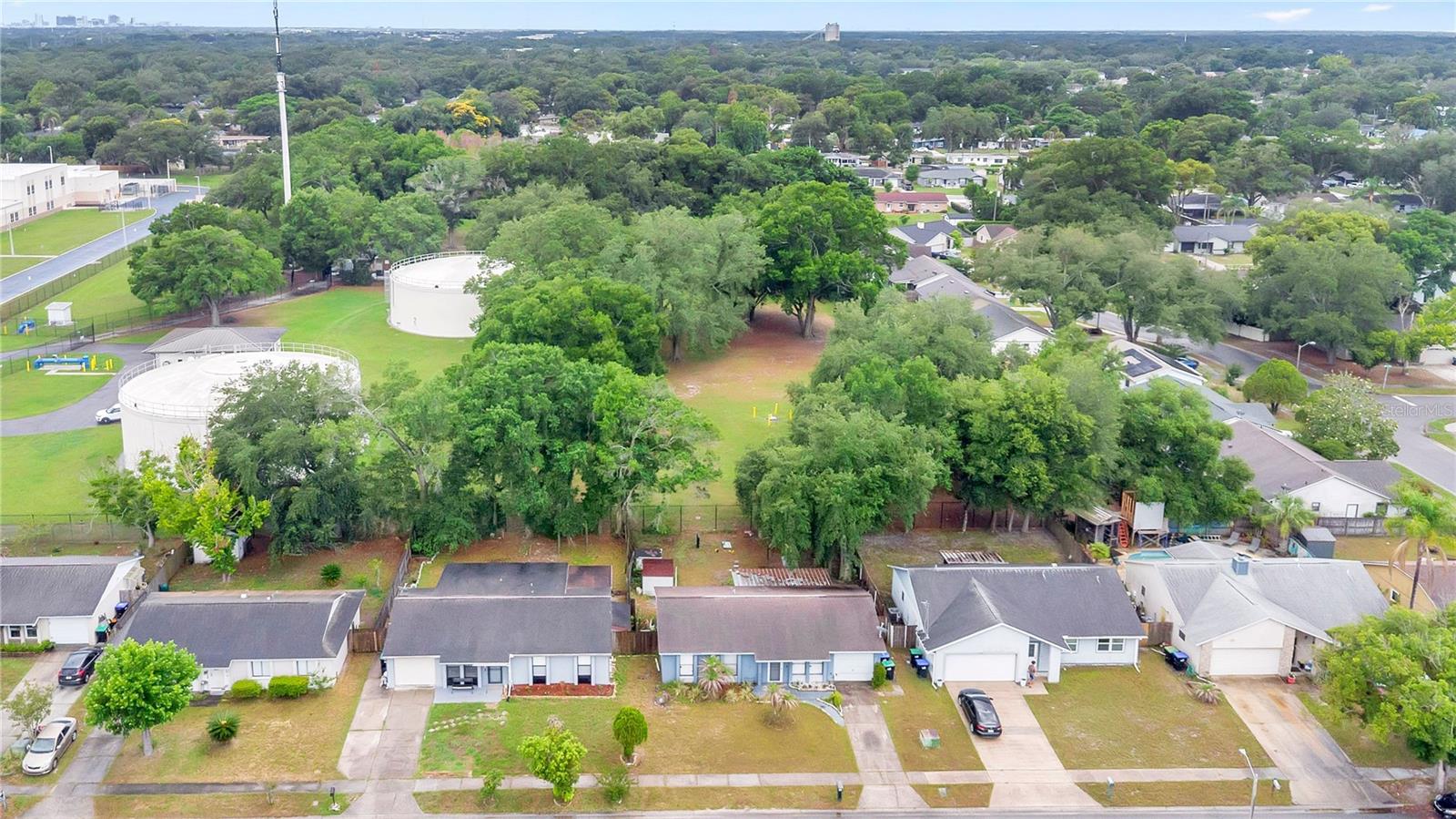 SHADY GROVE - Residential