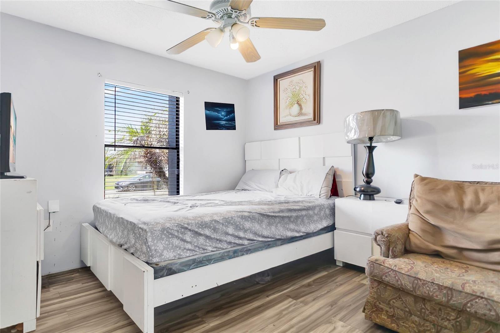 SHADY GROVE - Residential