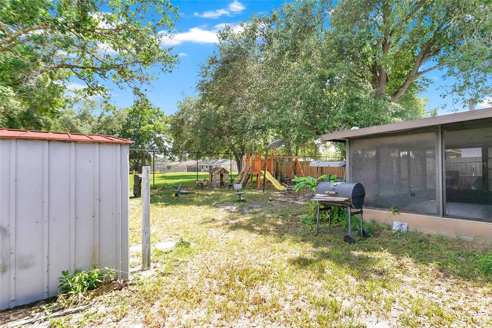 SHADY GROVE - Residential