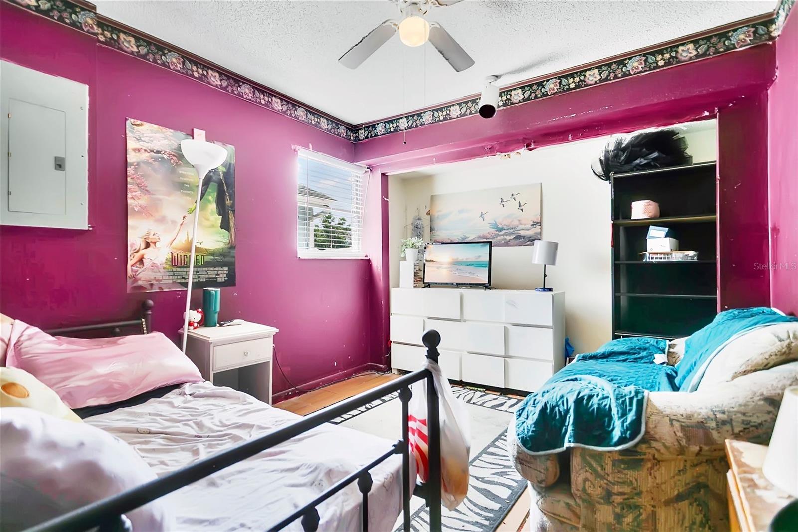 SHADY GROVE - Residential