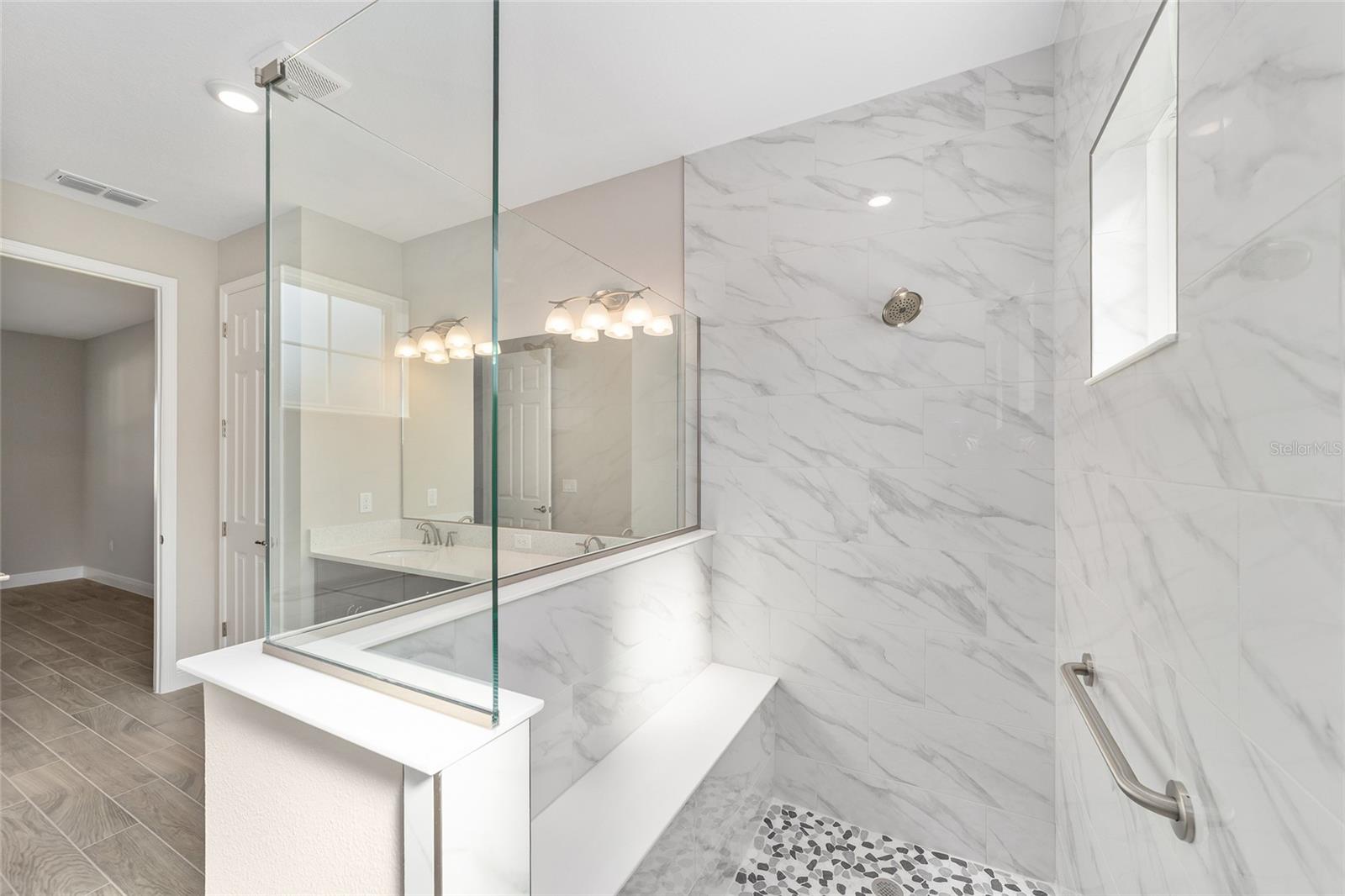 ON TOP OF THE WORLD - Residential Lease