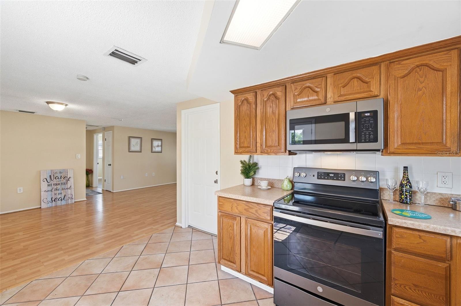 HOLIDAY LAKES ESTATES - Residential