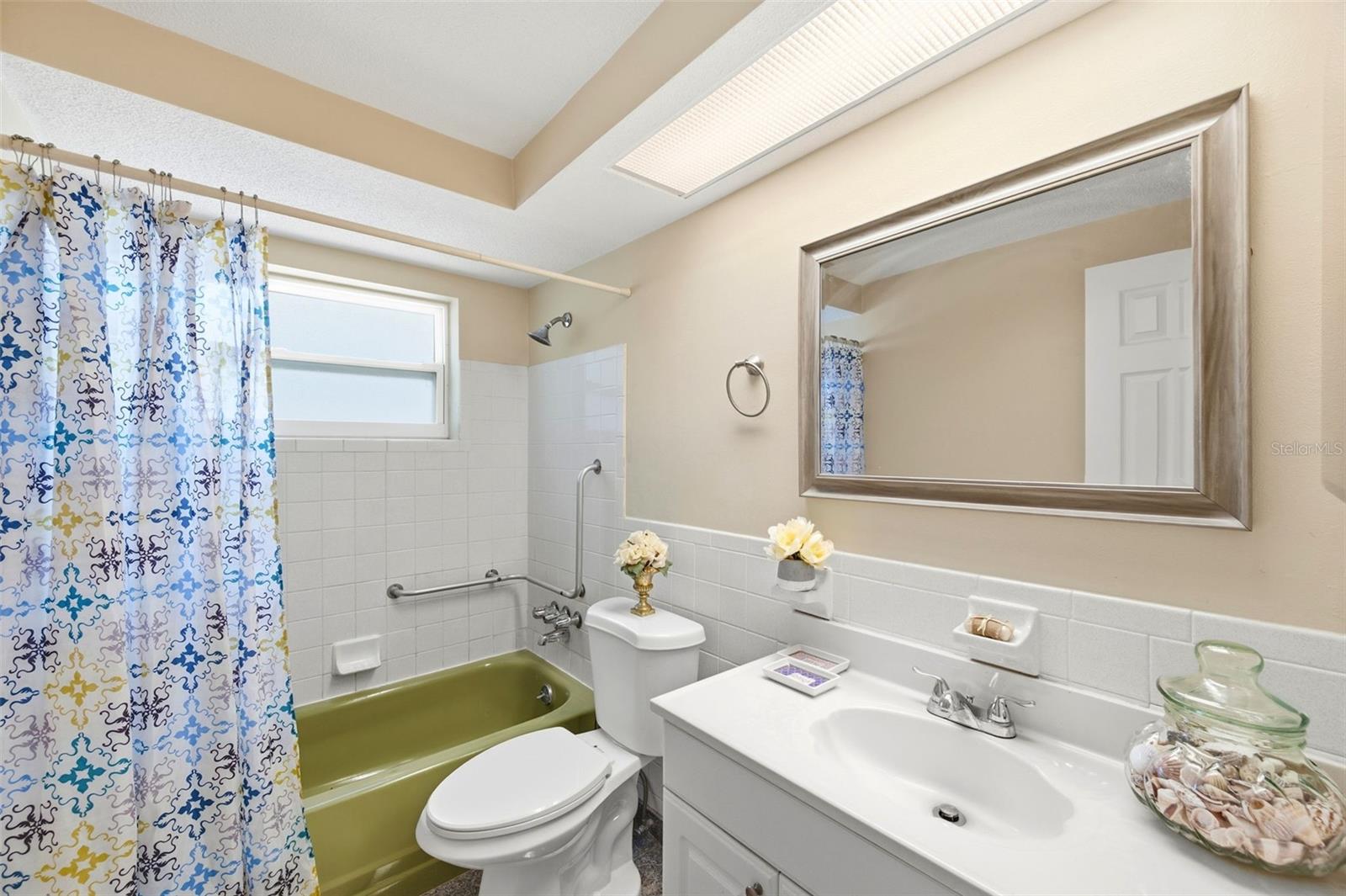 HOLIDAY LAKES ESTATES - Residential