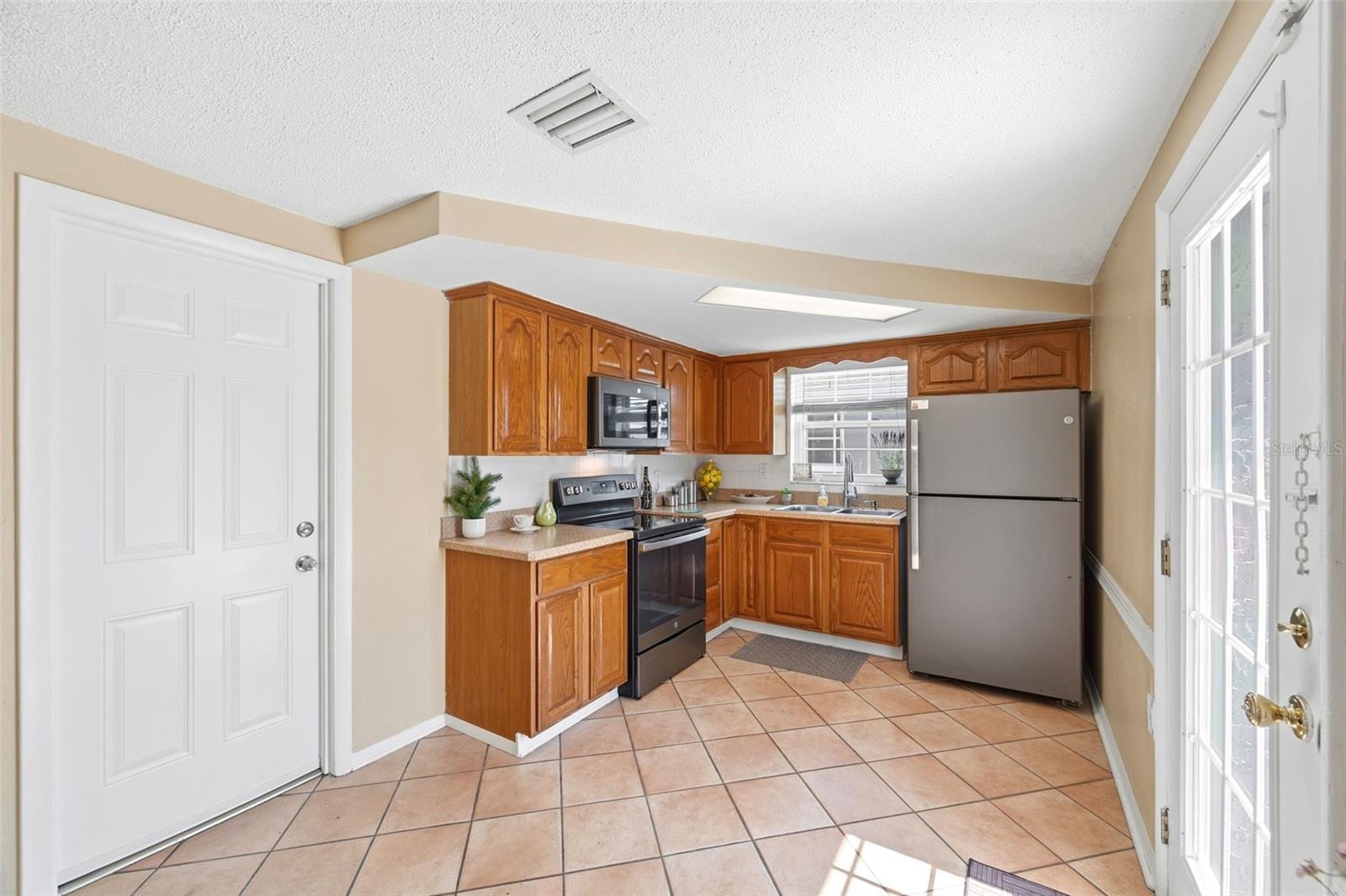 HOLIDAY LAKES ESTATES - Residential