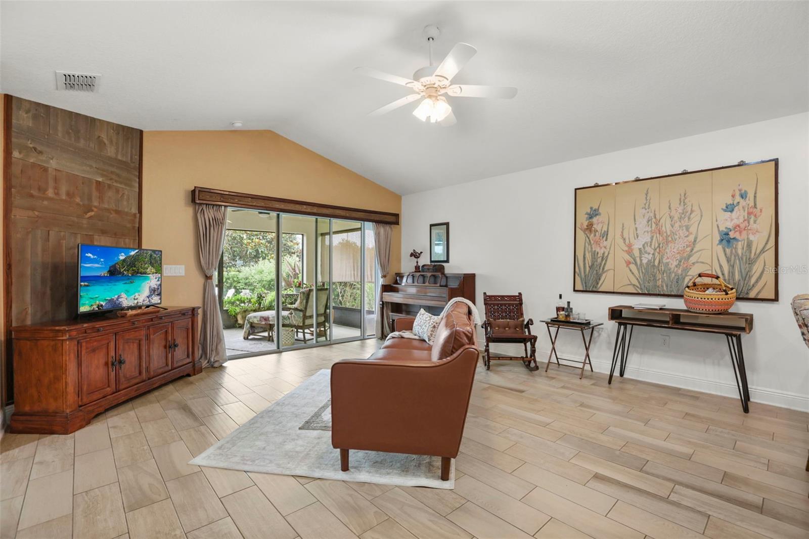 DEER ISLAND - Residential