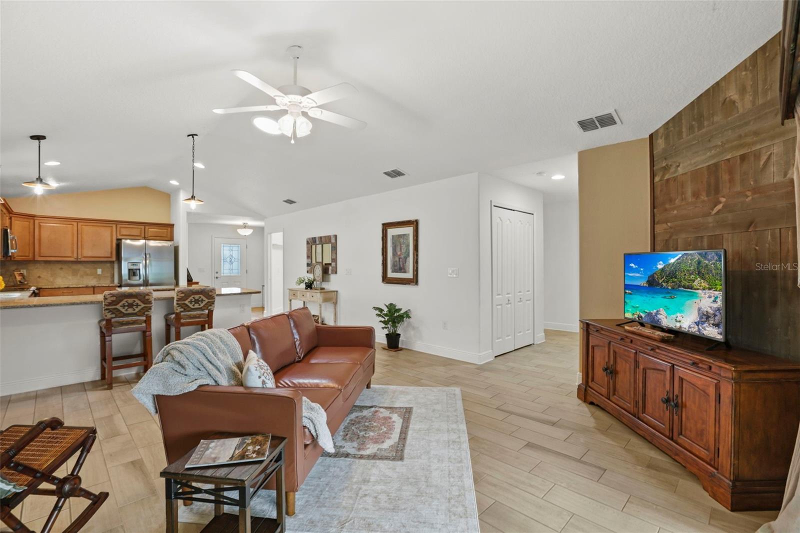 DEER ISLAND - Residential