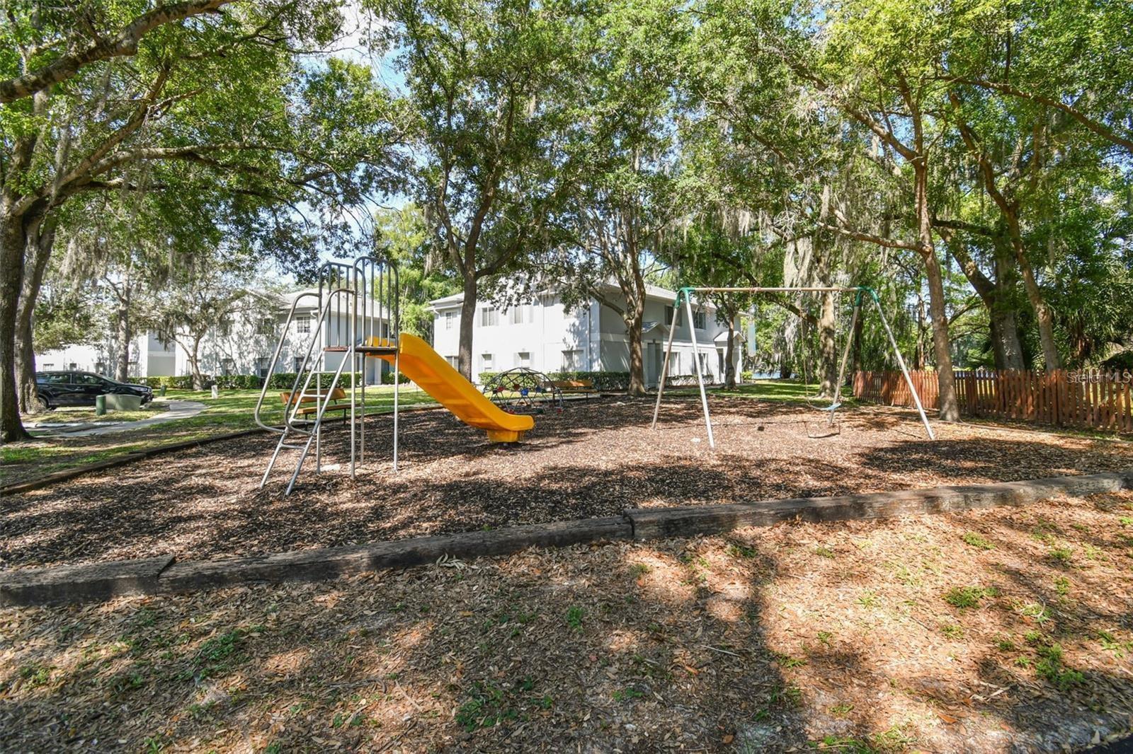 WATERSIDE CONDO II - Residential