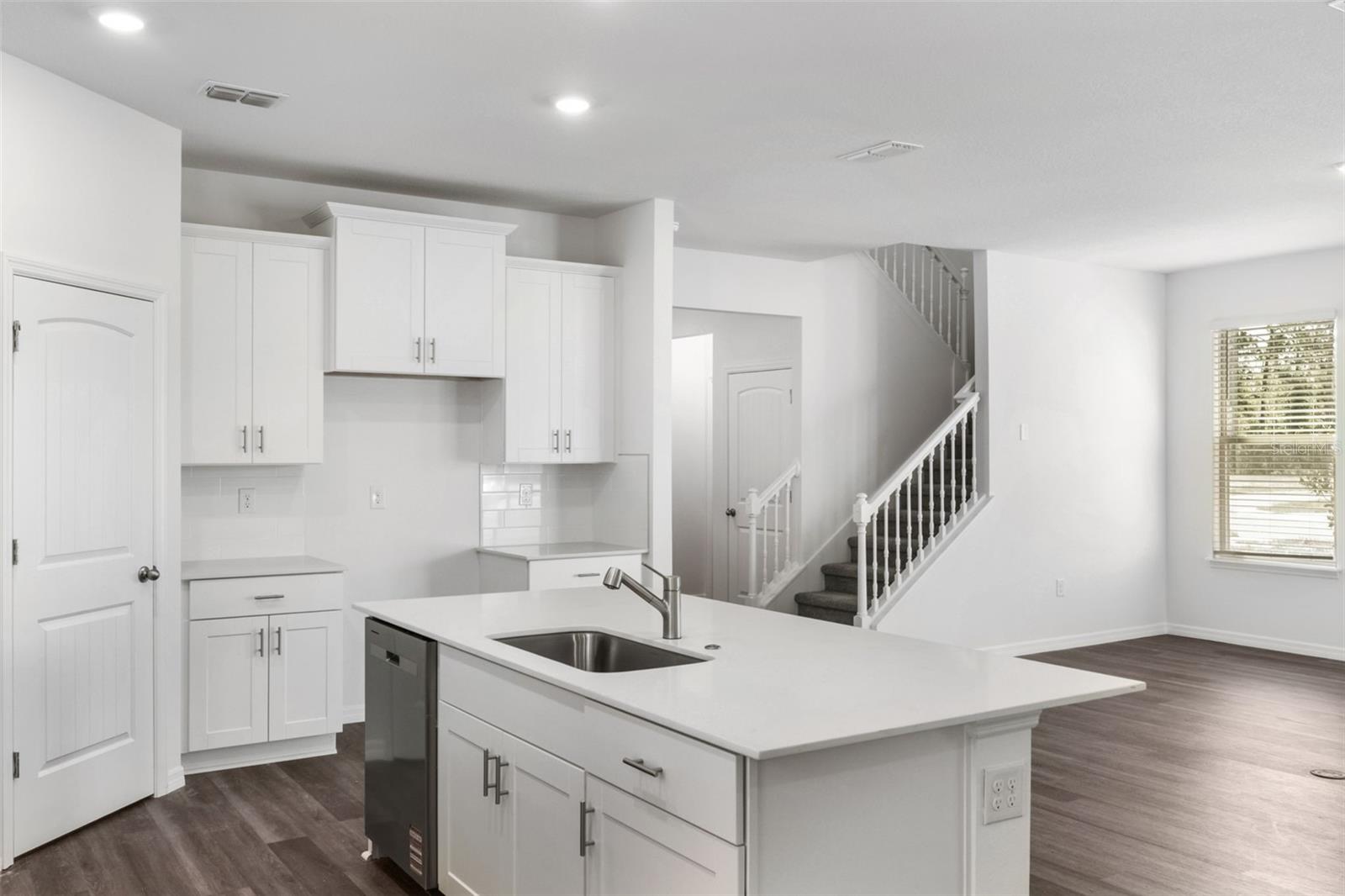 WATERLEIGH - Residential