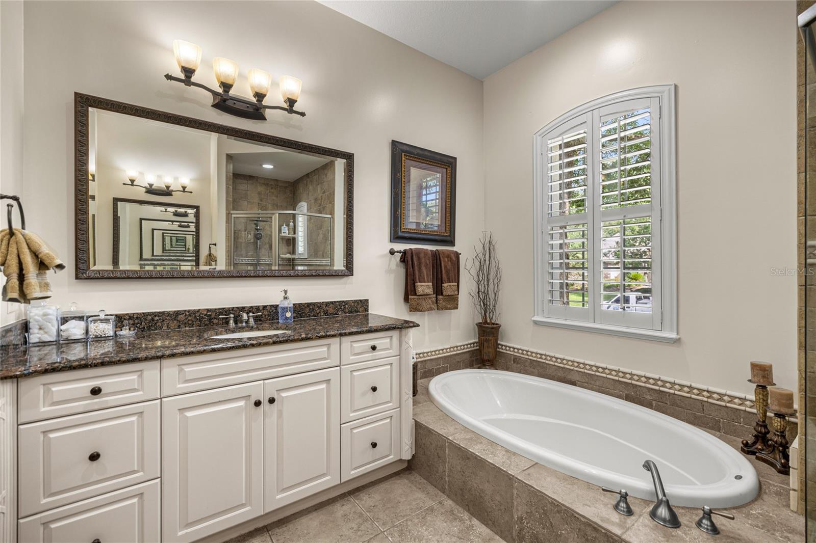RLR GOLDEN OCALA UN 02 - Residential