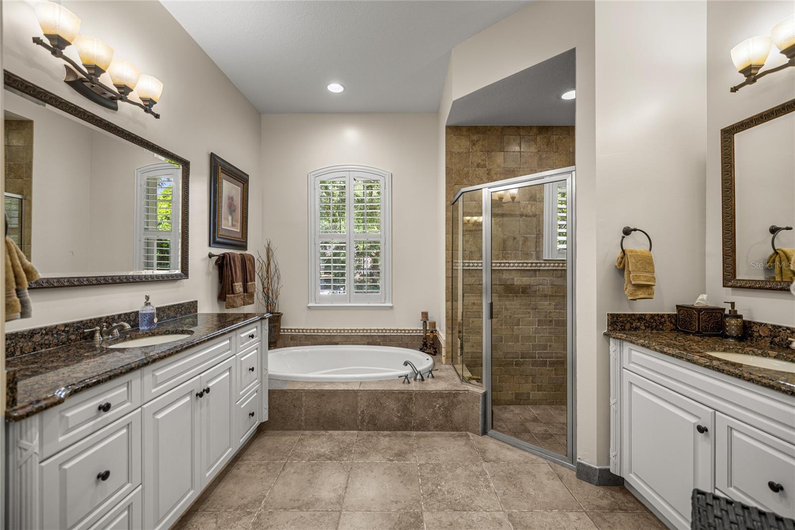 RLR GOLDEN OCALA UN 02 - Residential