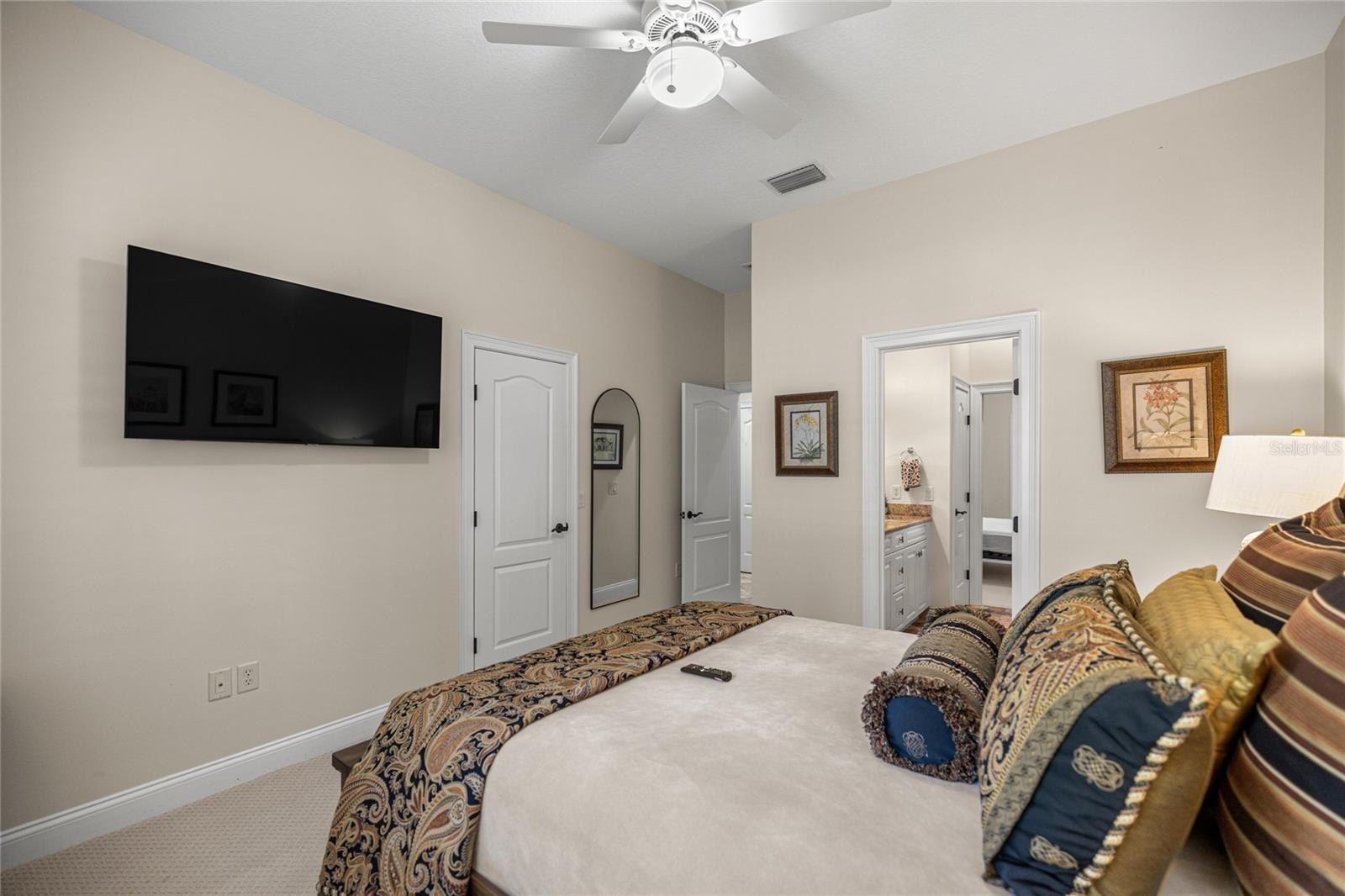RLR GOLDEN OCALA UN 02 - Residential