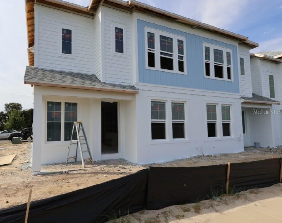EMERALD LANDING AT WATERSIDE - Residential