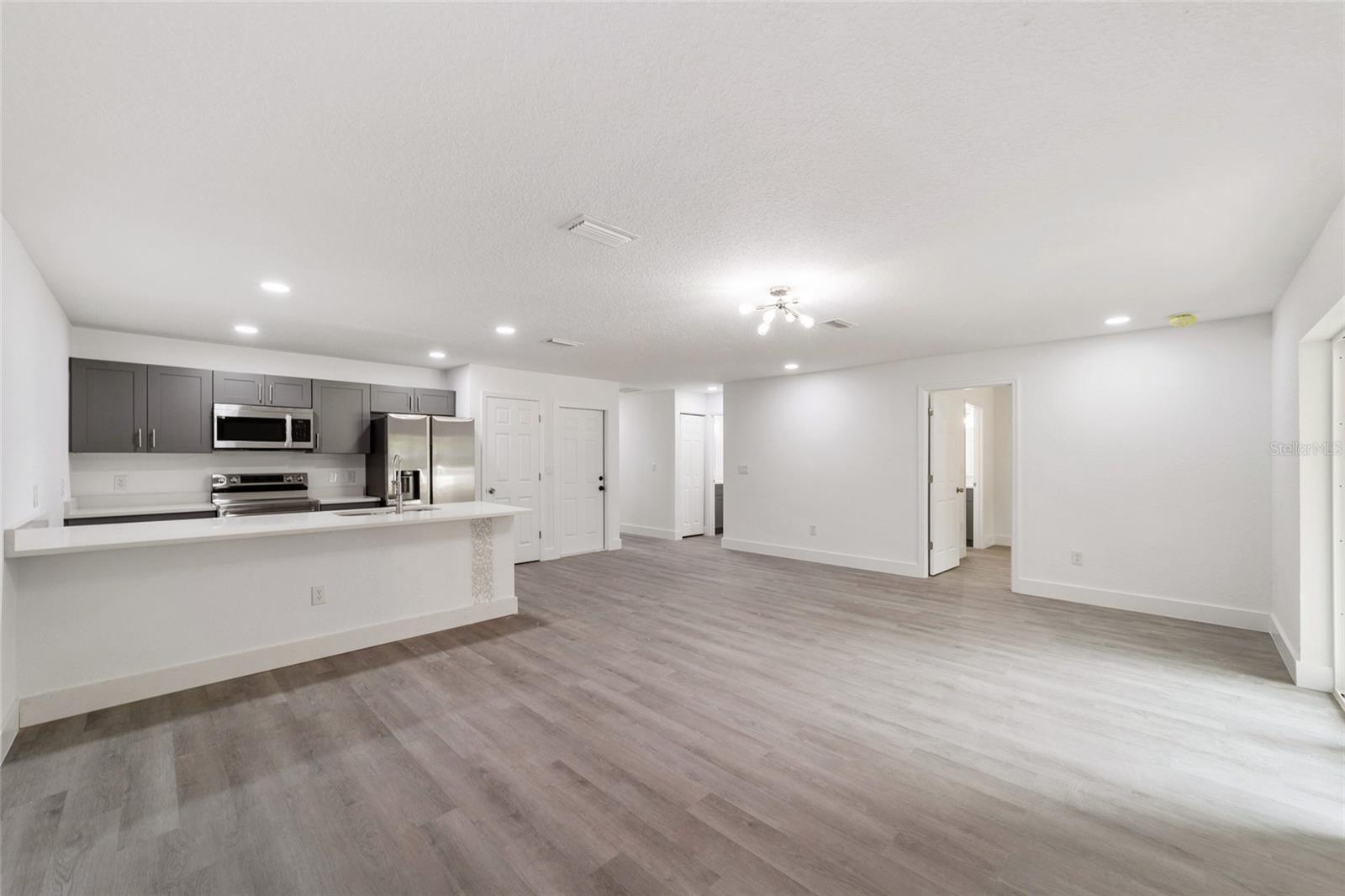 SABAL PARK - Residential
