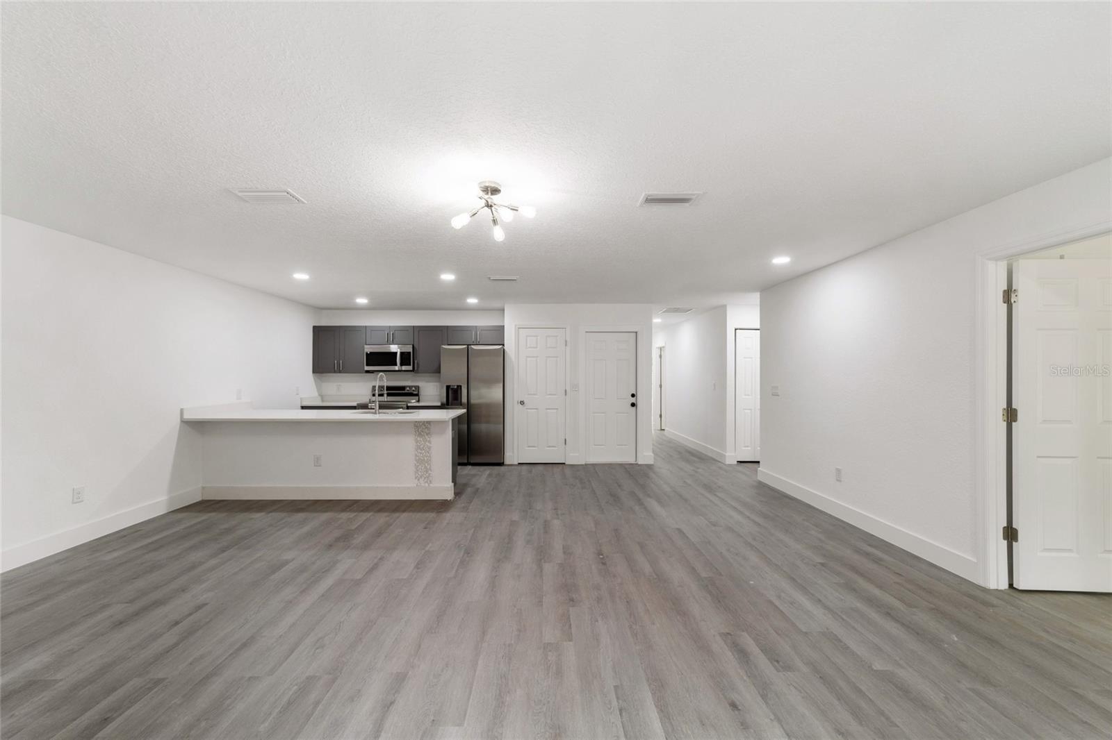 SABAL PARK - Residential