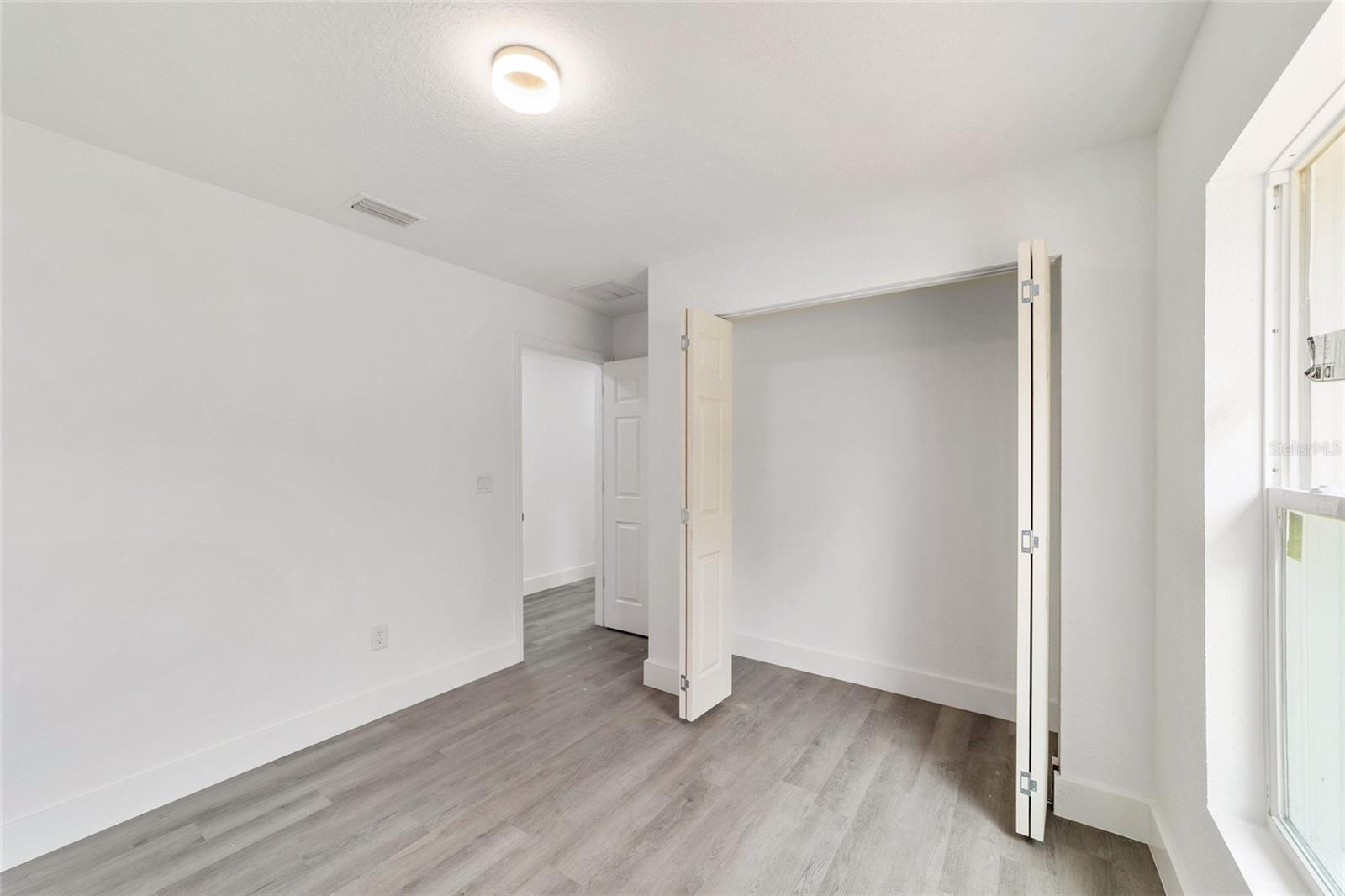 SABAL PARK - Residential