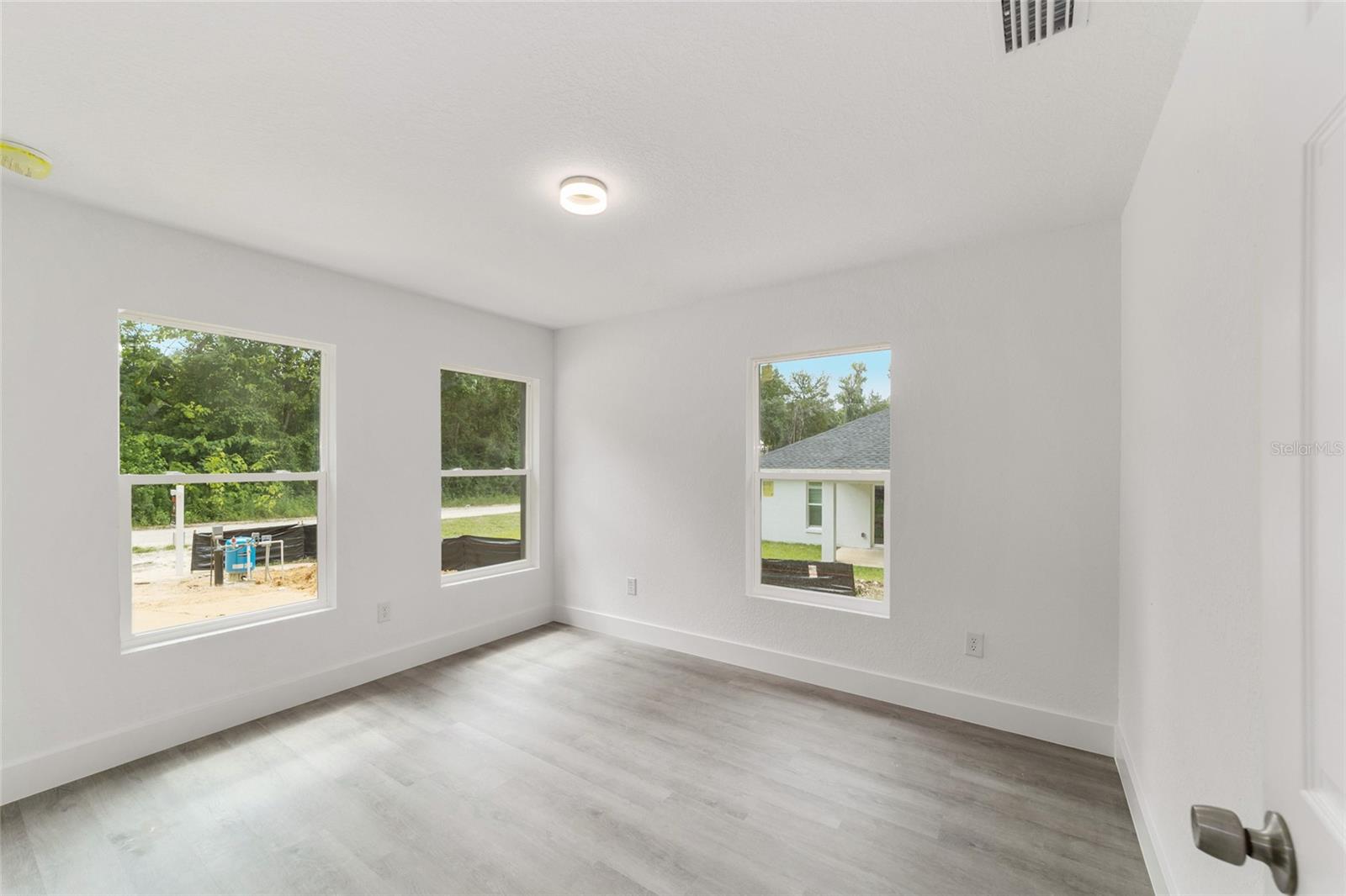 SABAL PARK - Residential