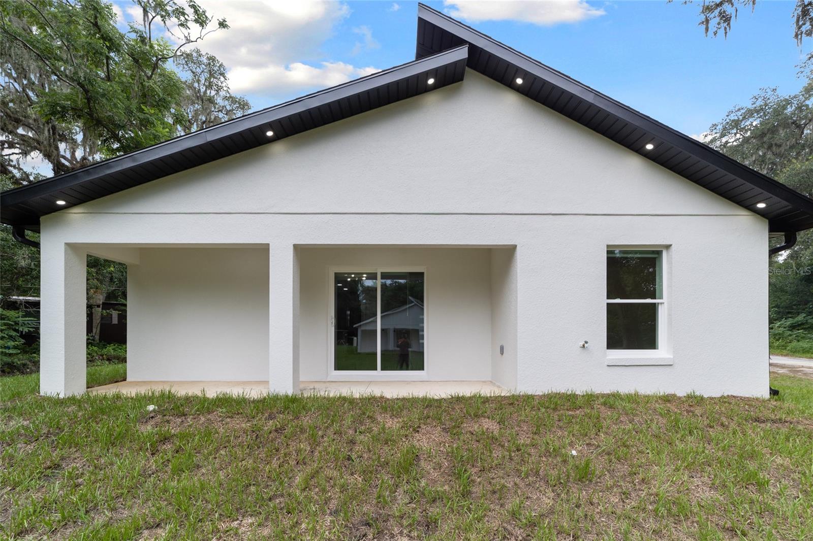 SABAL PARK - Residential