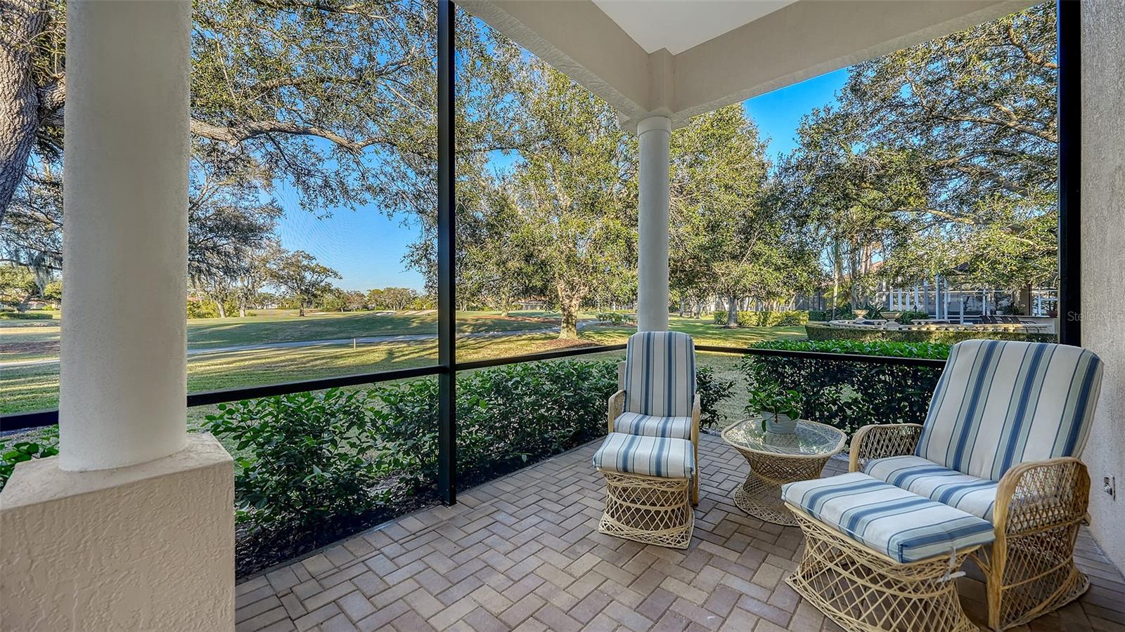 THE OAKS CLUB - Residential