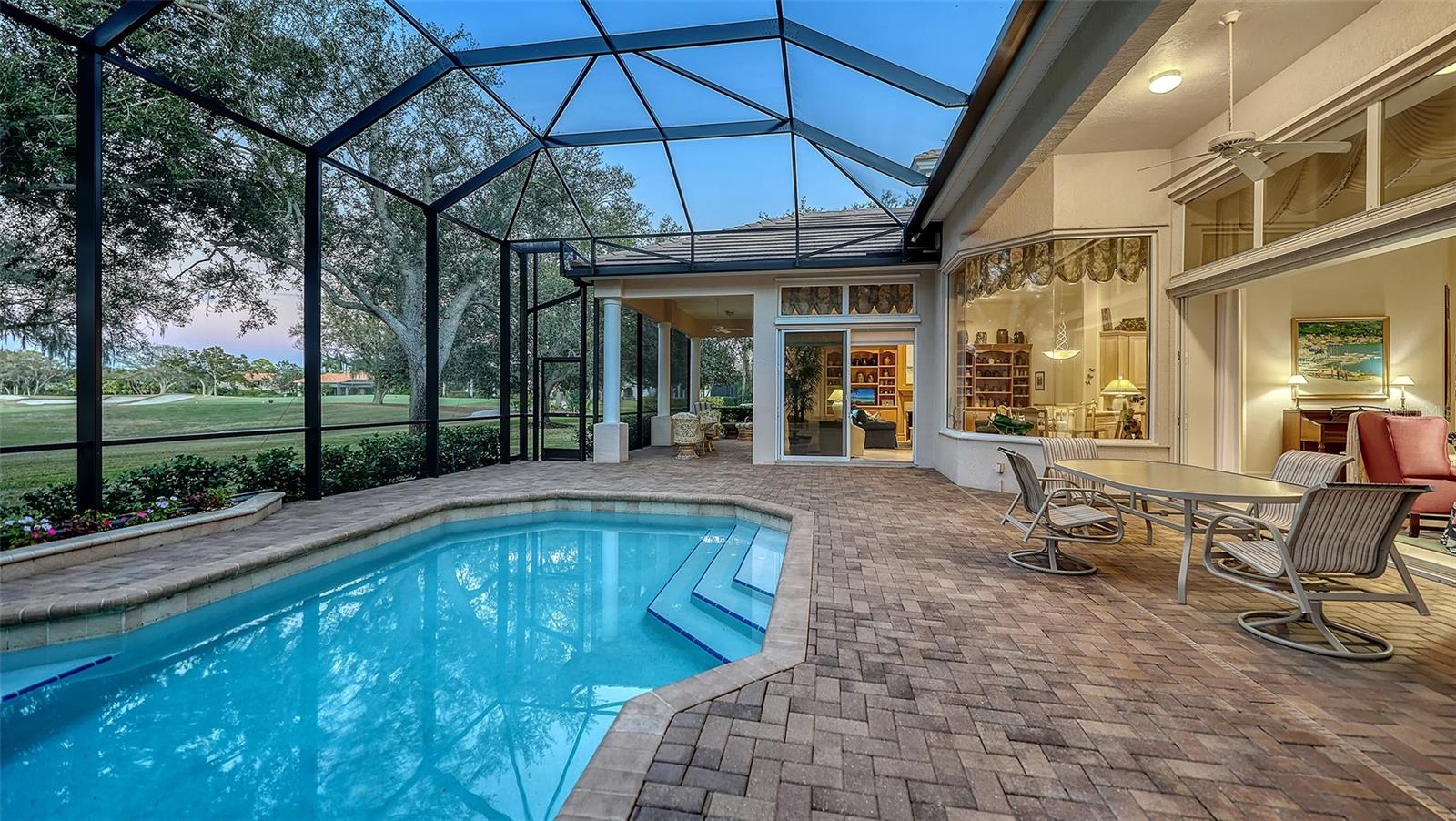 THE OAKS CLUB - Residential
