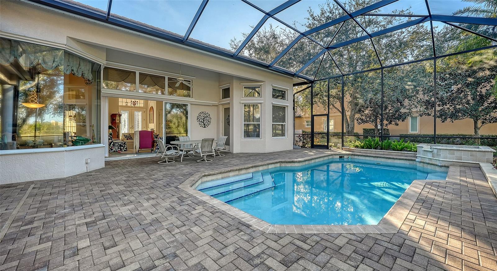 THE OAKS CLUB - Residential