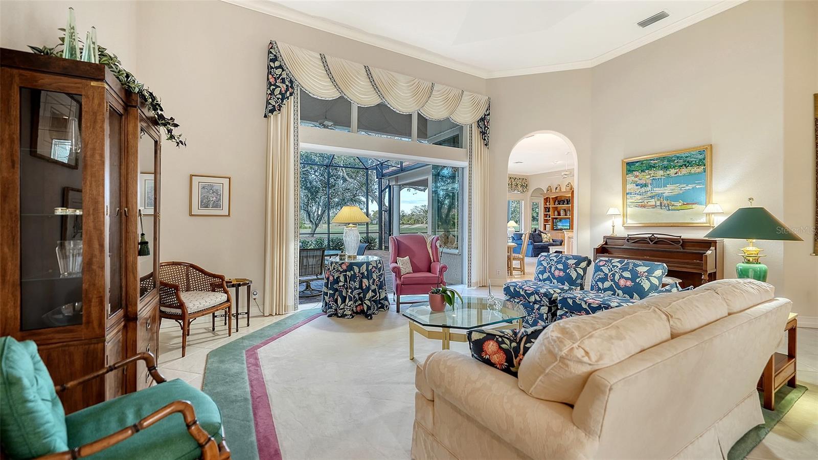 THE OAKS CLUB - Residential