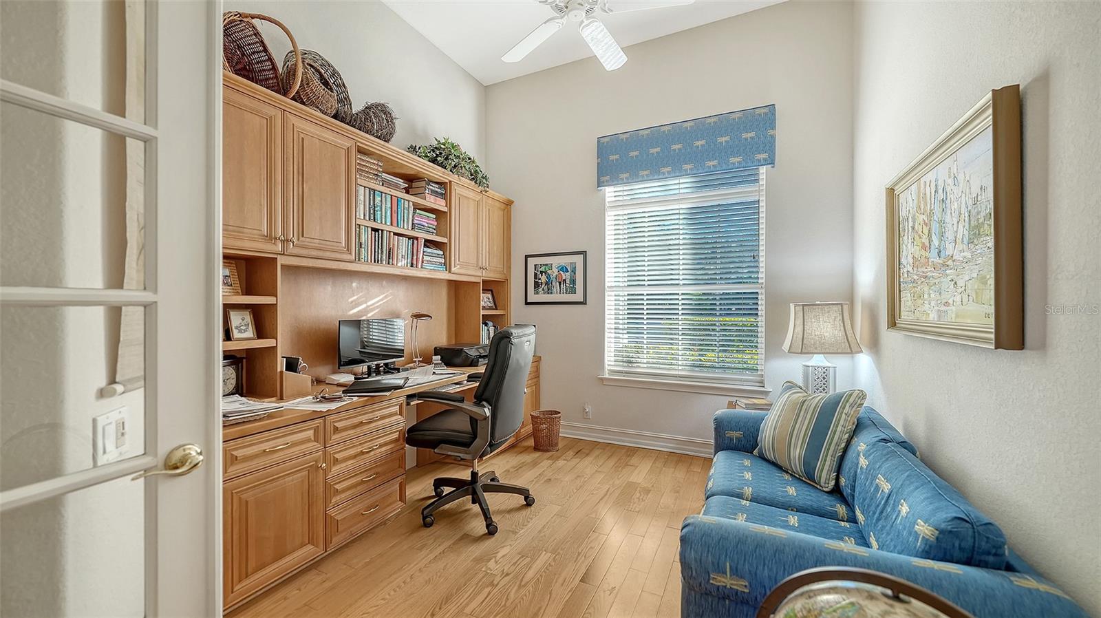 THE OAKS CLUB - Residential