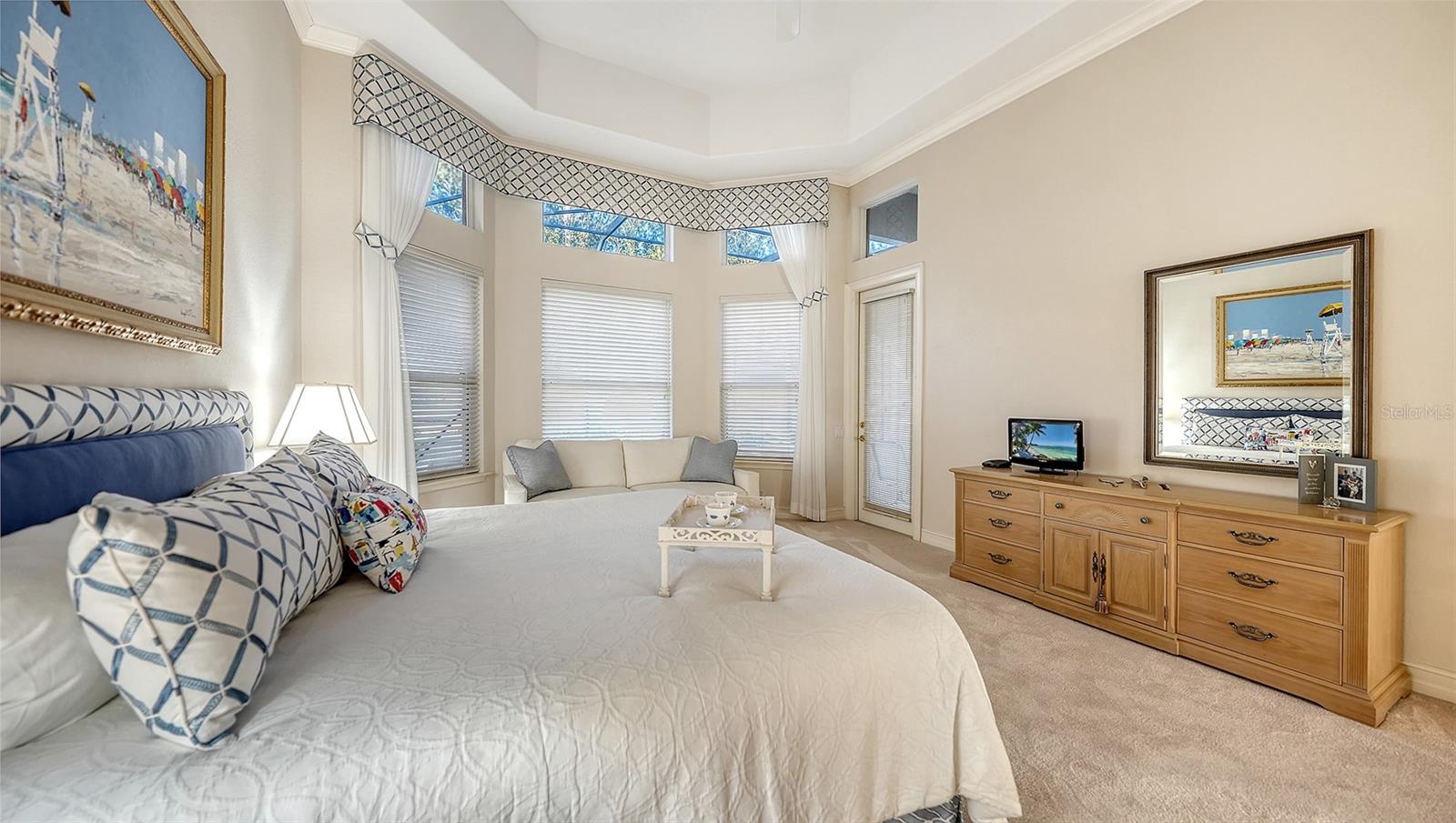 THE OAKS CLUB - Residential