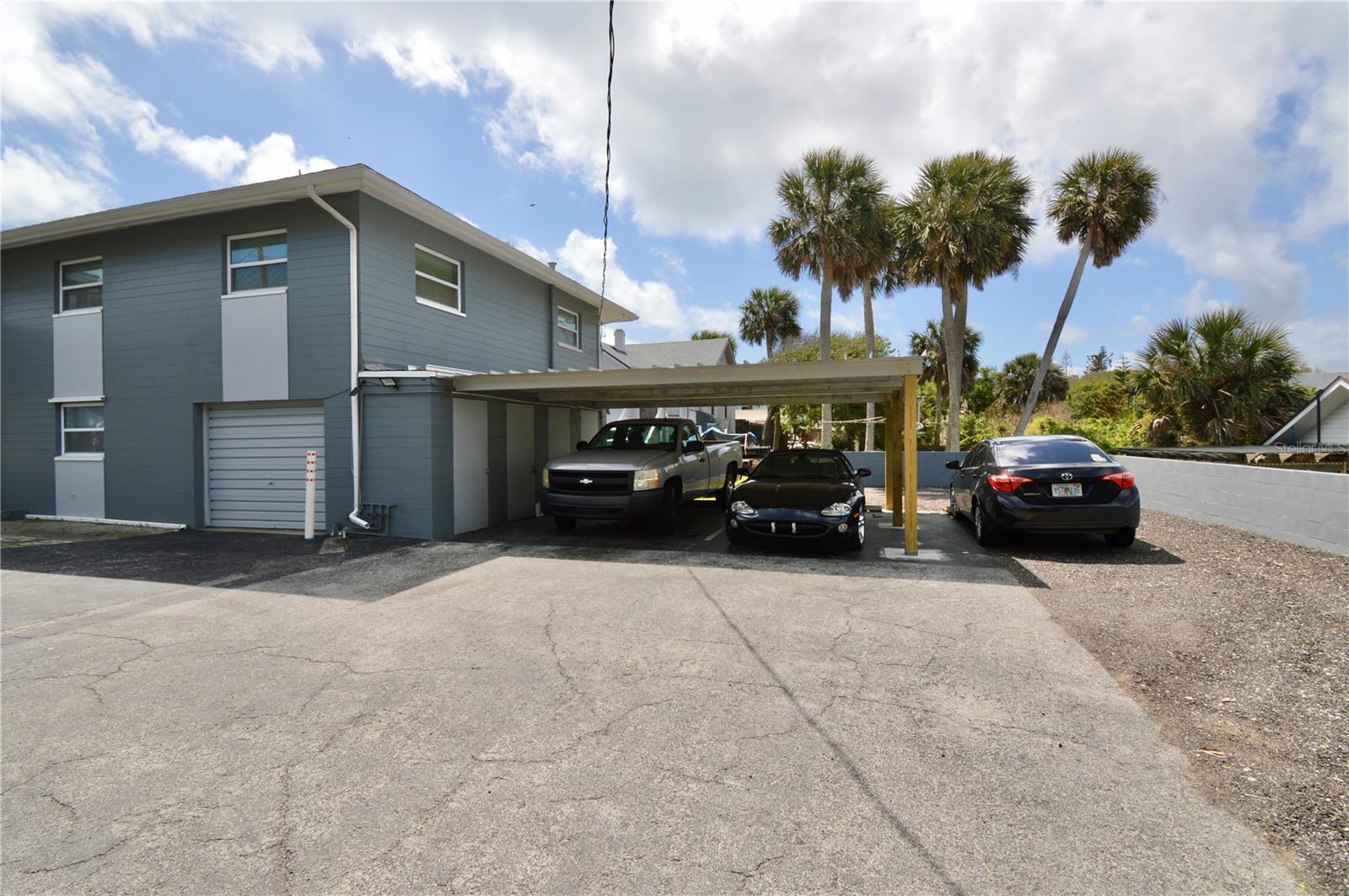 EAST DAYTONA - Residential Income
