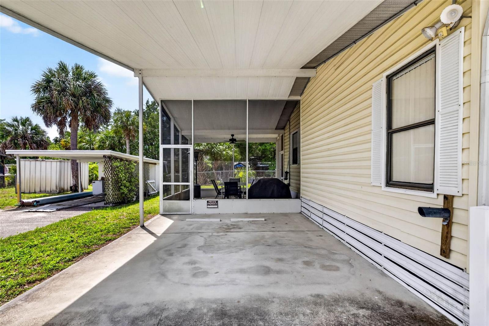 CHASSAHOWITZKA VILLAGE UNIT 03 UNREC - Residential Lease