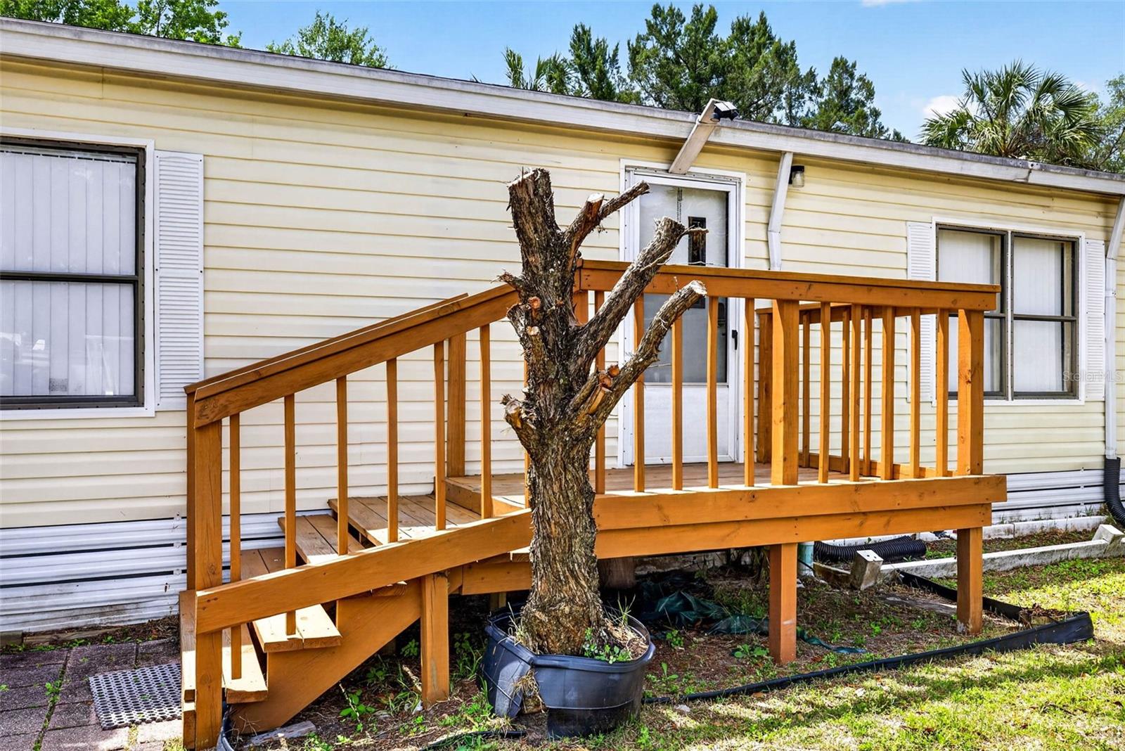 CHASSAHOWITZKA VILLAGE UNIT 03 UNREC - Residential Lease